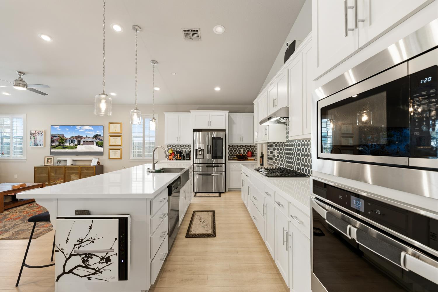 1603 Banister Ln, Manteca, CA 95337