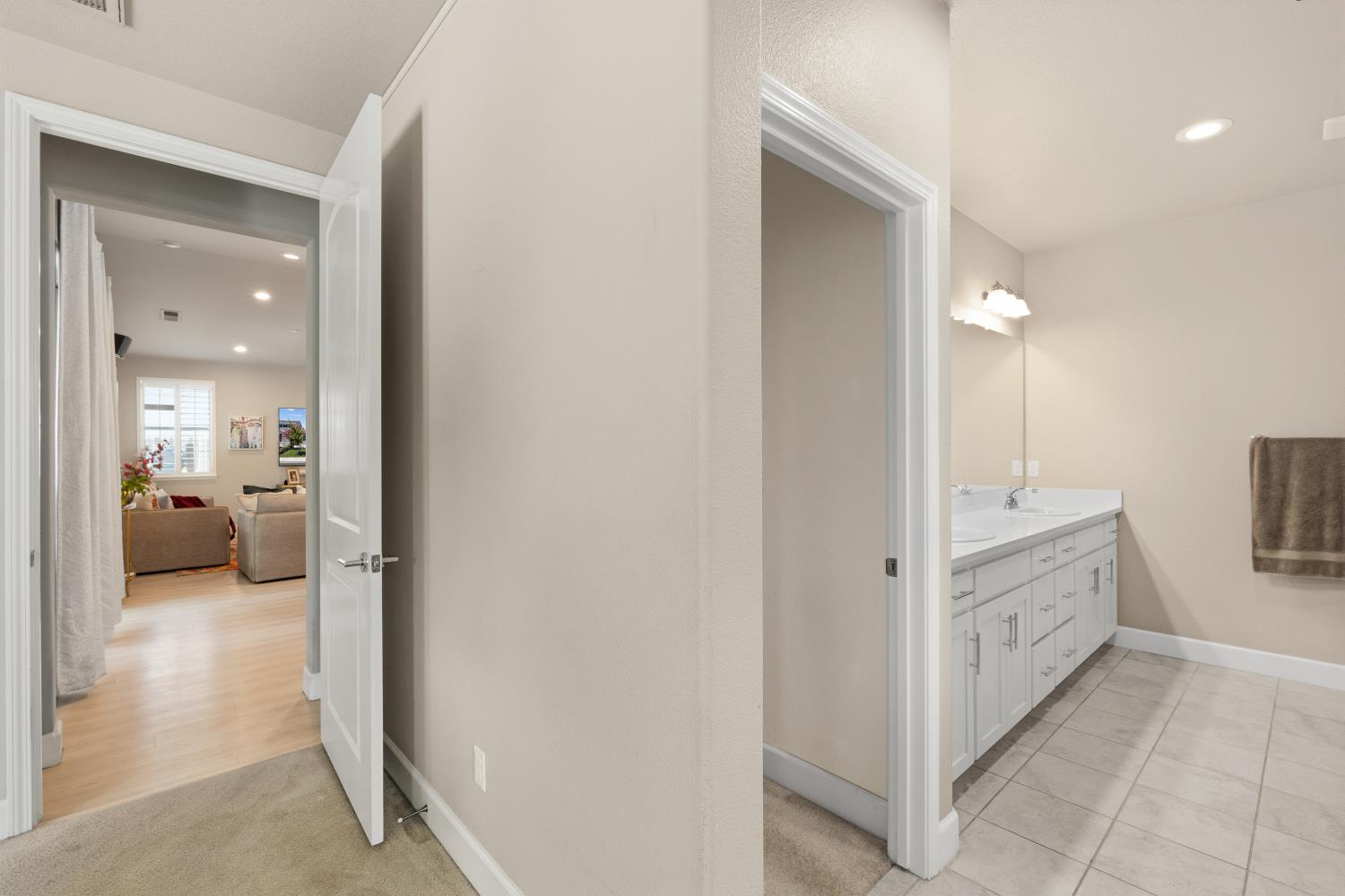 1603 Banister Ln, Manteca, CA 95337