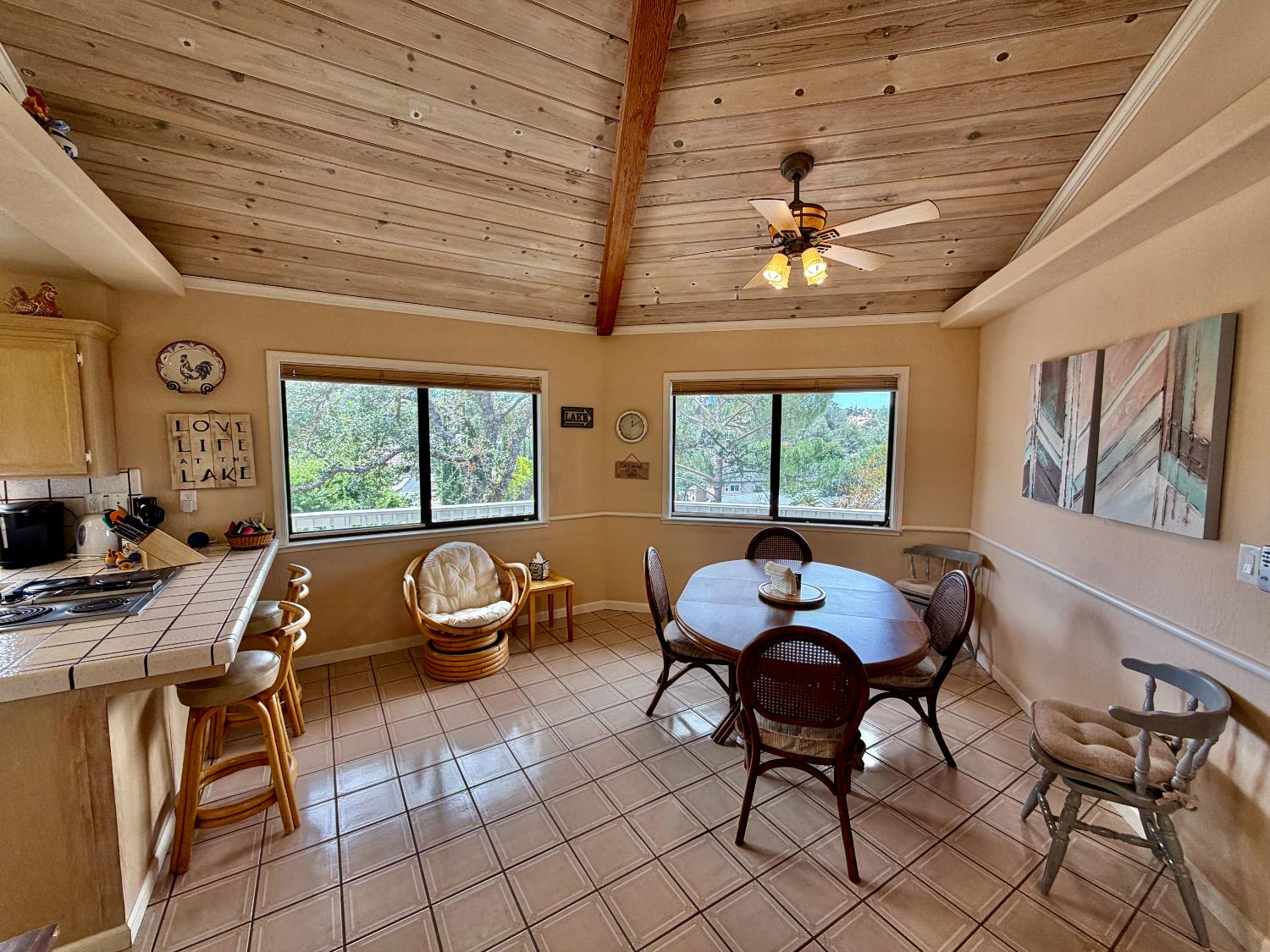 286 Tennis Ct, Copperopolis, CA 95228