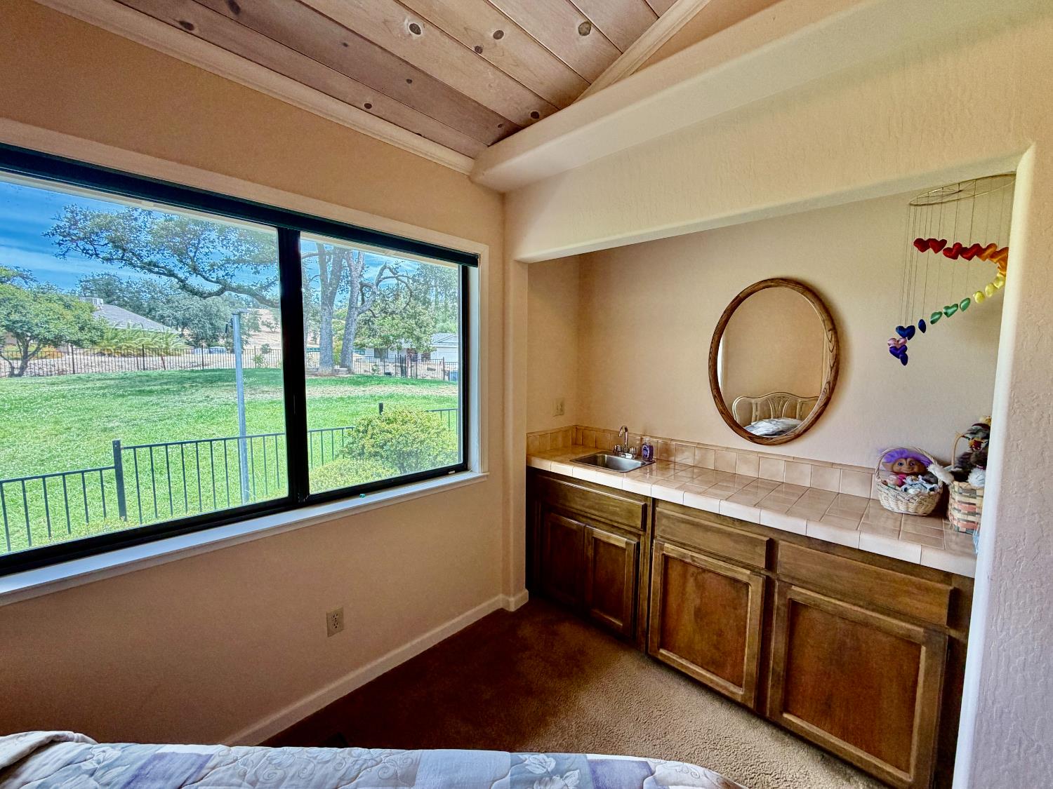 286 Tennis Ct, Copperopolis, CA 95228