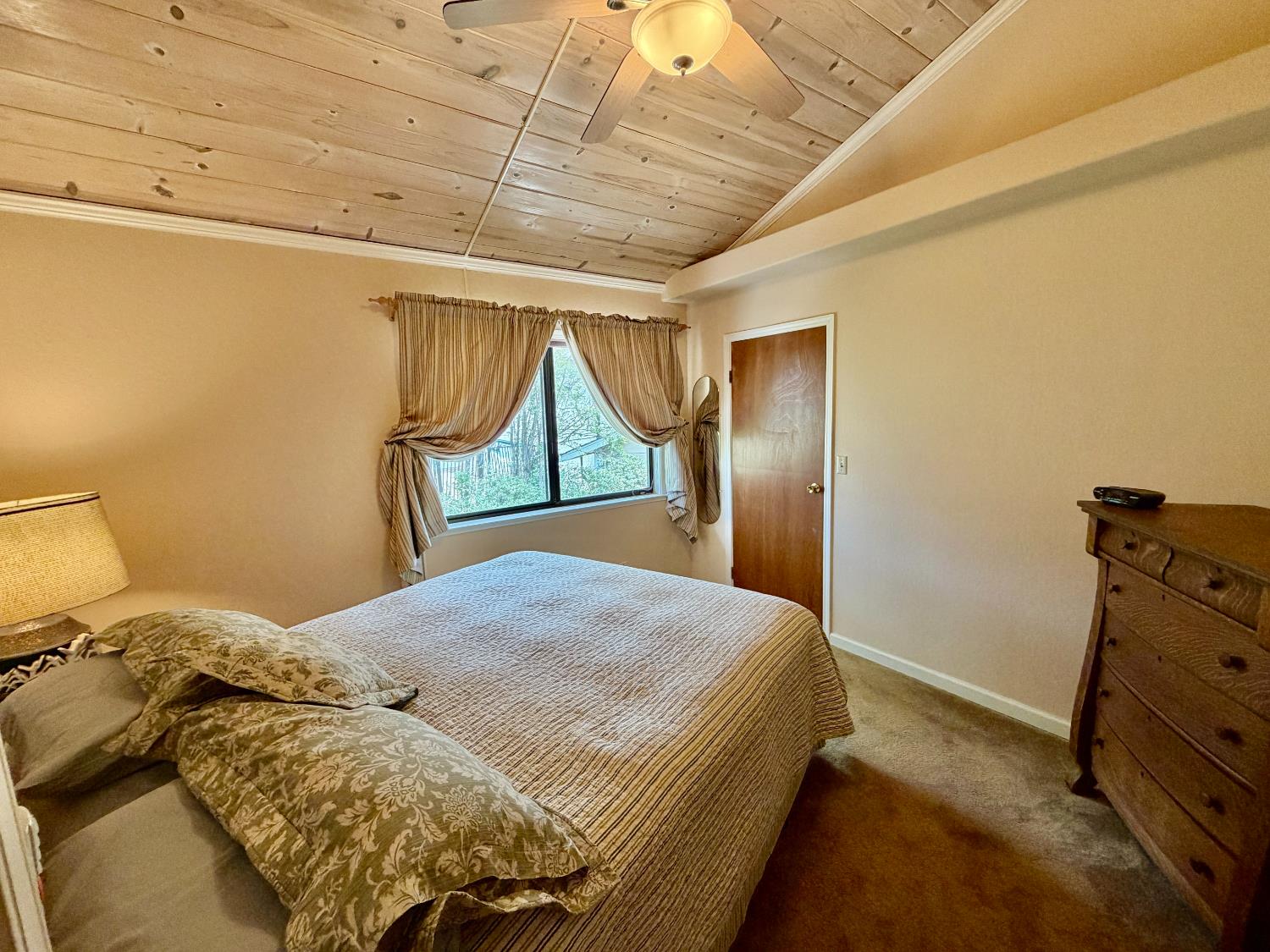 286 Tennis Ct, Copperopolis, CA 95228