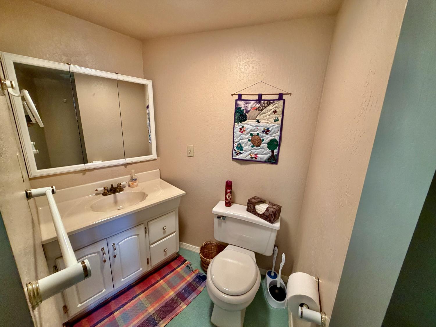286 Tennis Ct, Copperopolis, CA 95228