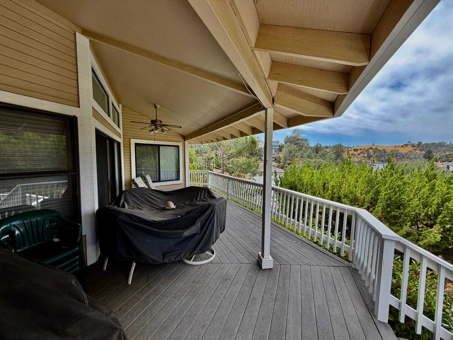 286 Tennis Ct, Copperopolis, CA 95228