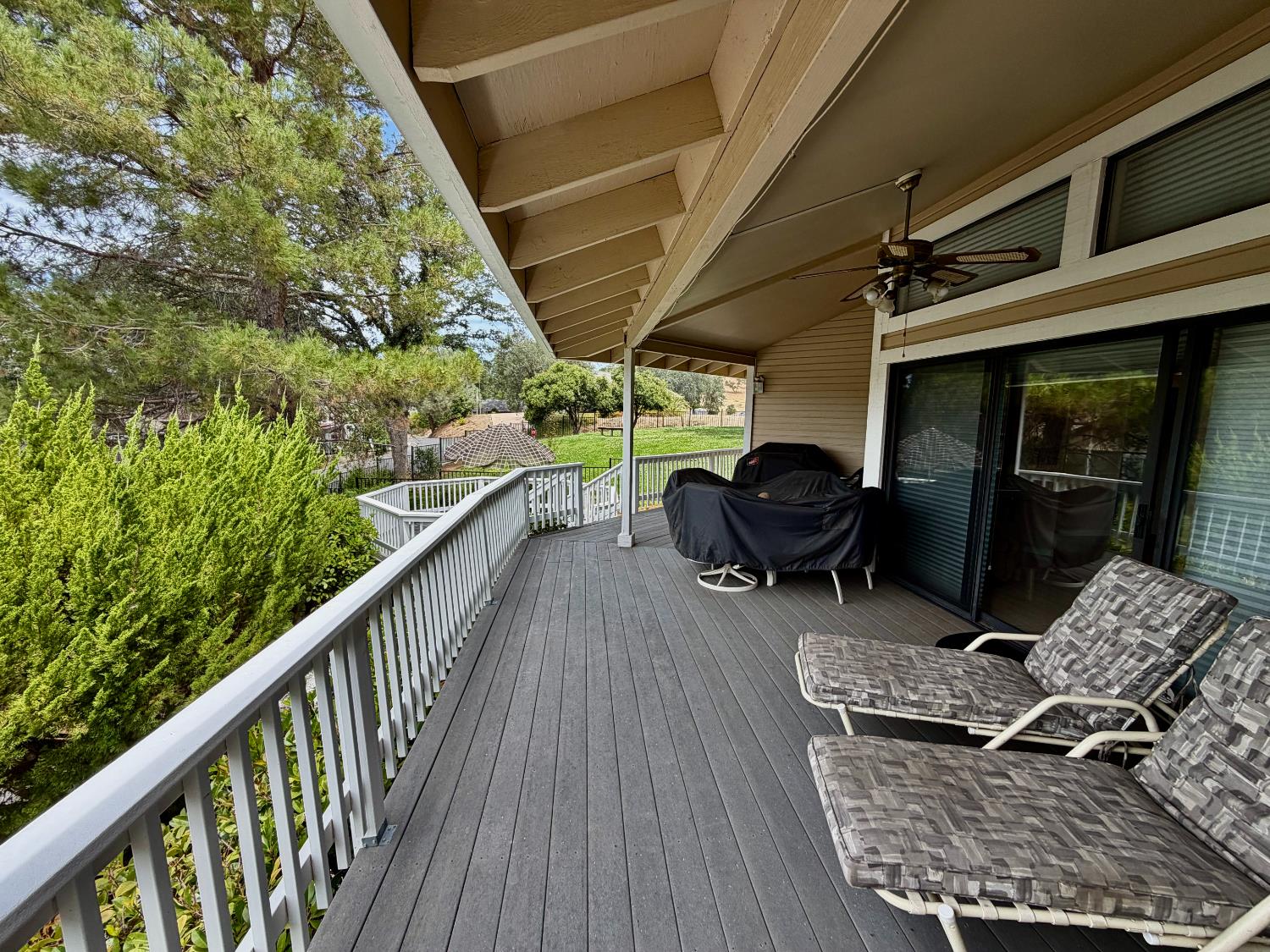 286 Tennis Ct, Copperopolis, CA 95228
