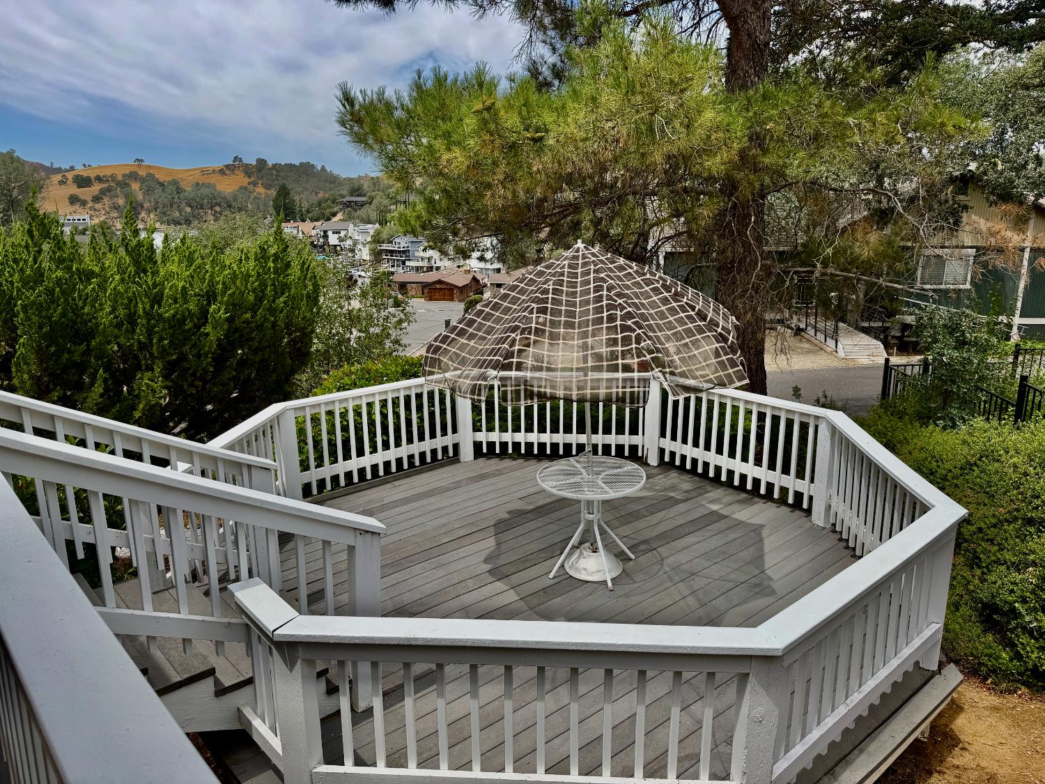 286 Tennis Ct, Copperopolis, CA 95228