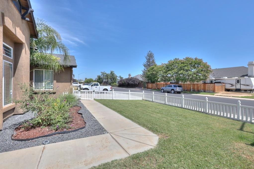 6801 Varni Way, Hughson, CA 95326