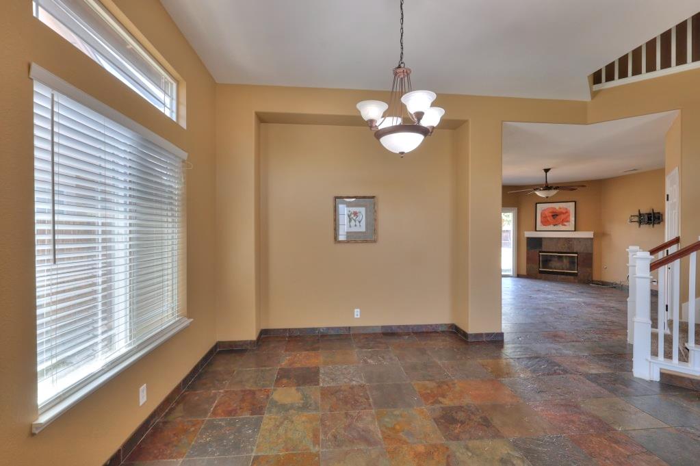 6801 Varni Way, Hughson, CA 95326