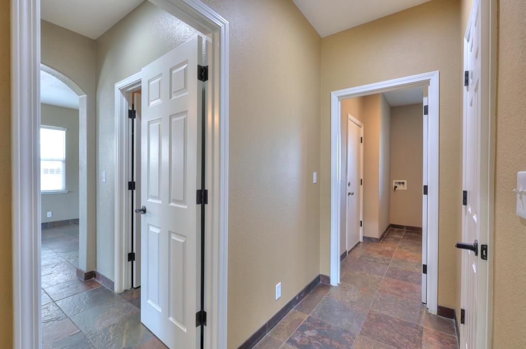 6801 Varni Way, Hughson, CA 95326