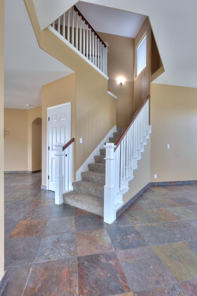 6801 Varni Way, Hughson, CA 95326