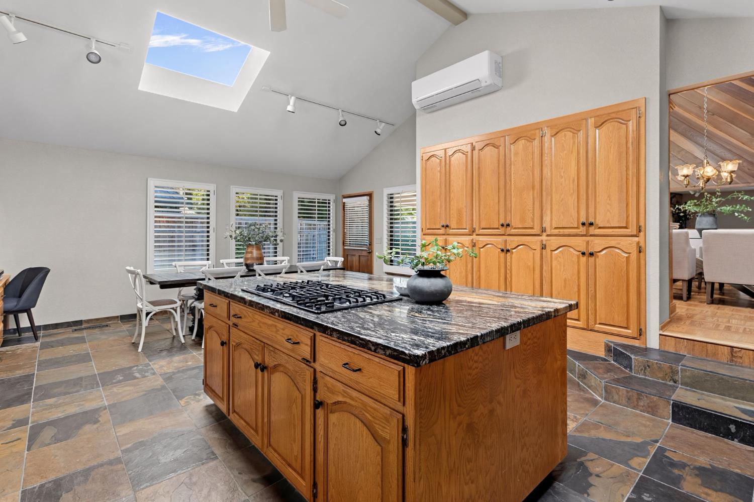 2809 Londonderry Ct, Modesto, CA 95350