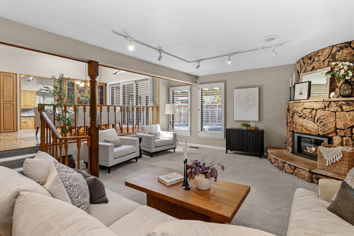2809 Londonderry Ct, Modesto, CA 95350