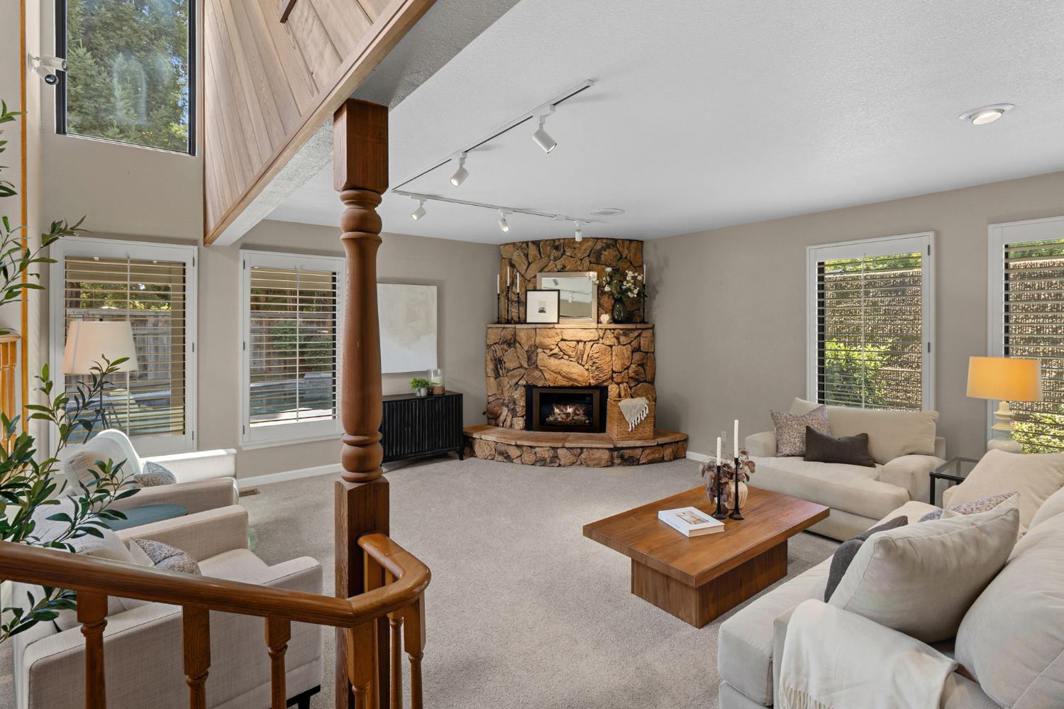 2809 Londonderry Ct, Modesto, CA 95350
