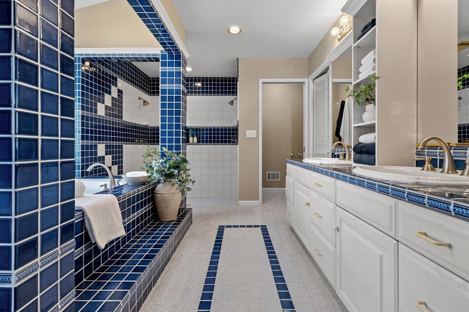 2809 Londonderry Ct, Modesto, CA 95350