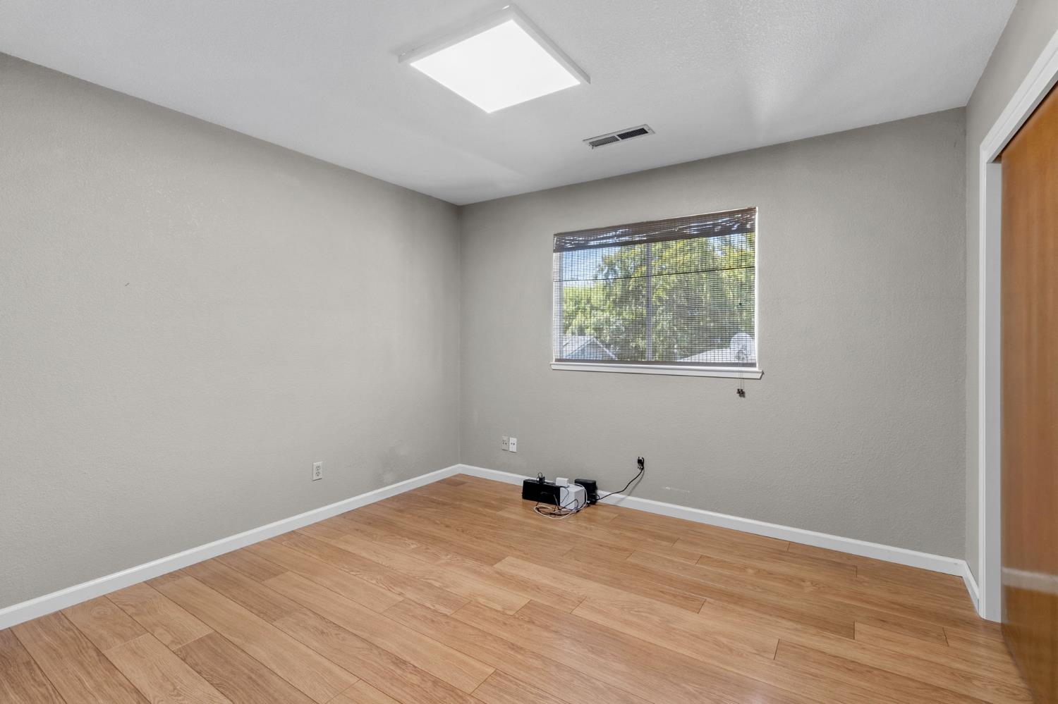 2809 Londonderry Ct, Modesto, CA 95350
