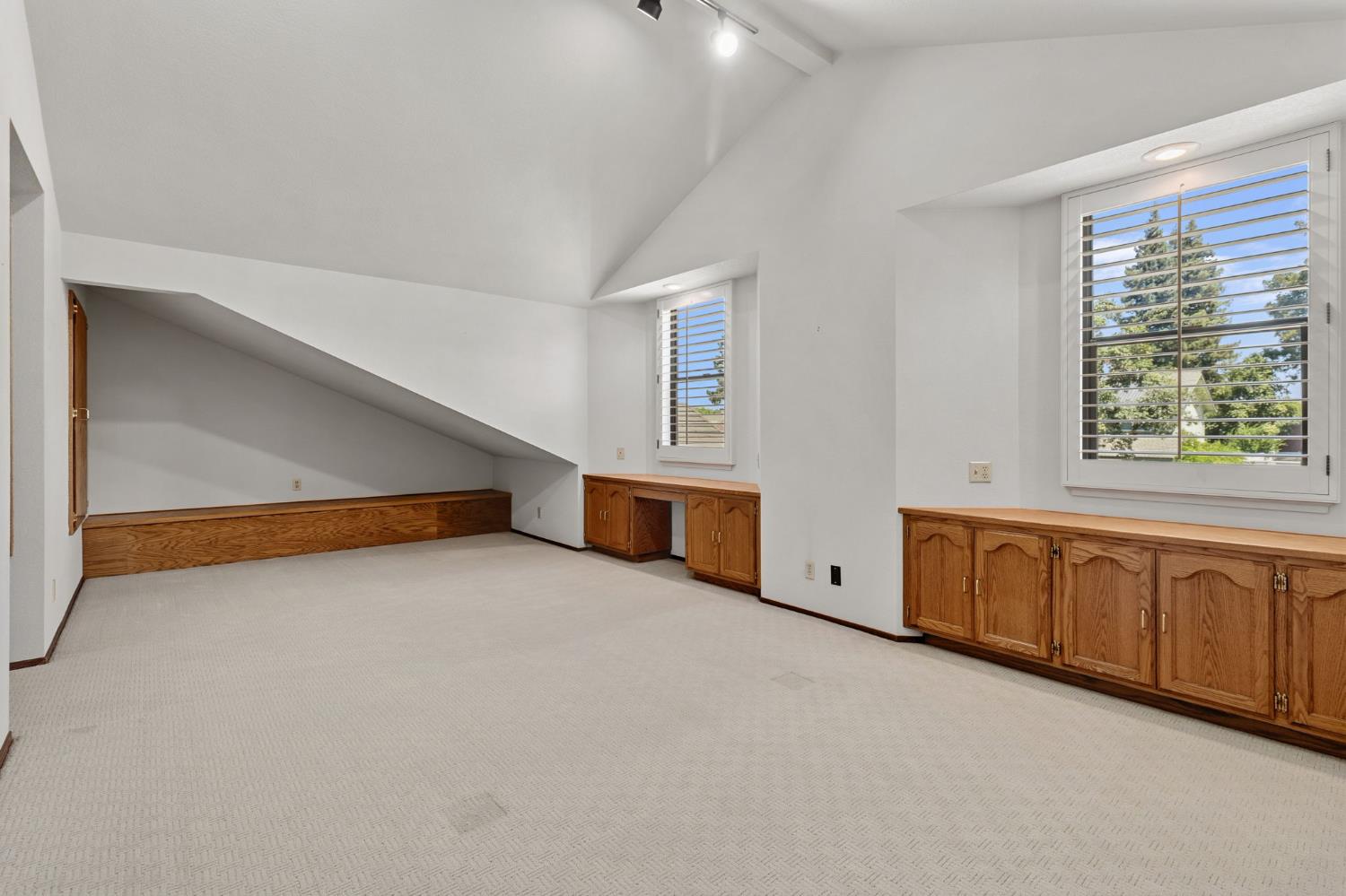2809 Londonderry Ct, Modesto, CA 95350