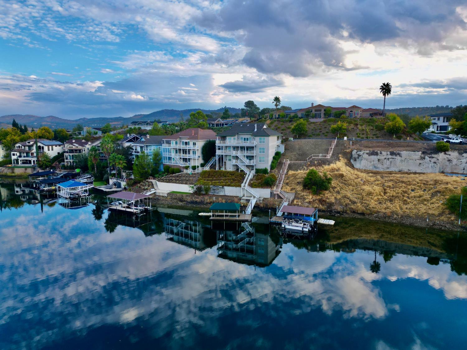 1073 Shoreline Dr, Copperopolis, CA 95228