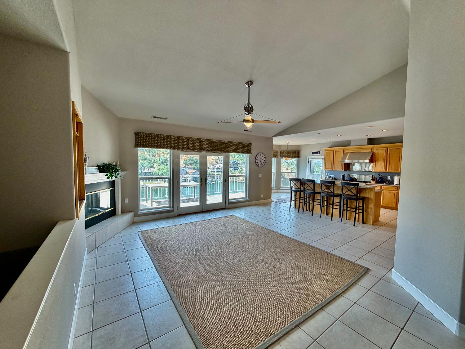 1073 Shoreline Dr, Copperopolis, CA 95228