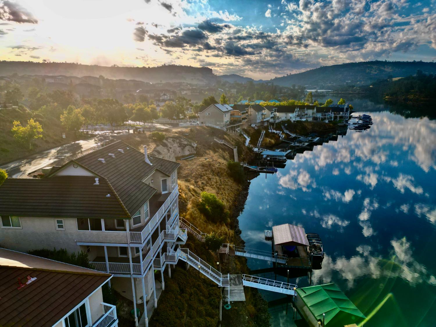 1073 Shoreline Dr, Copperopolis, CA 95228