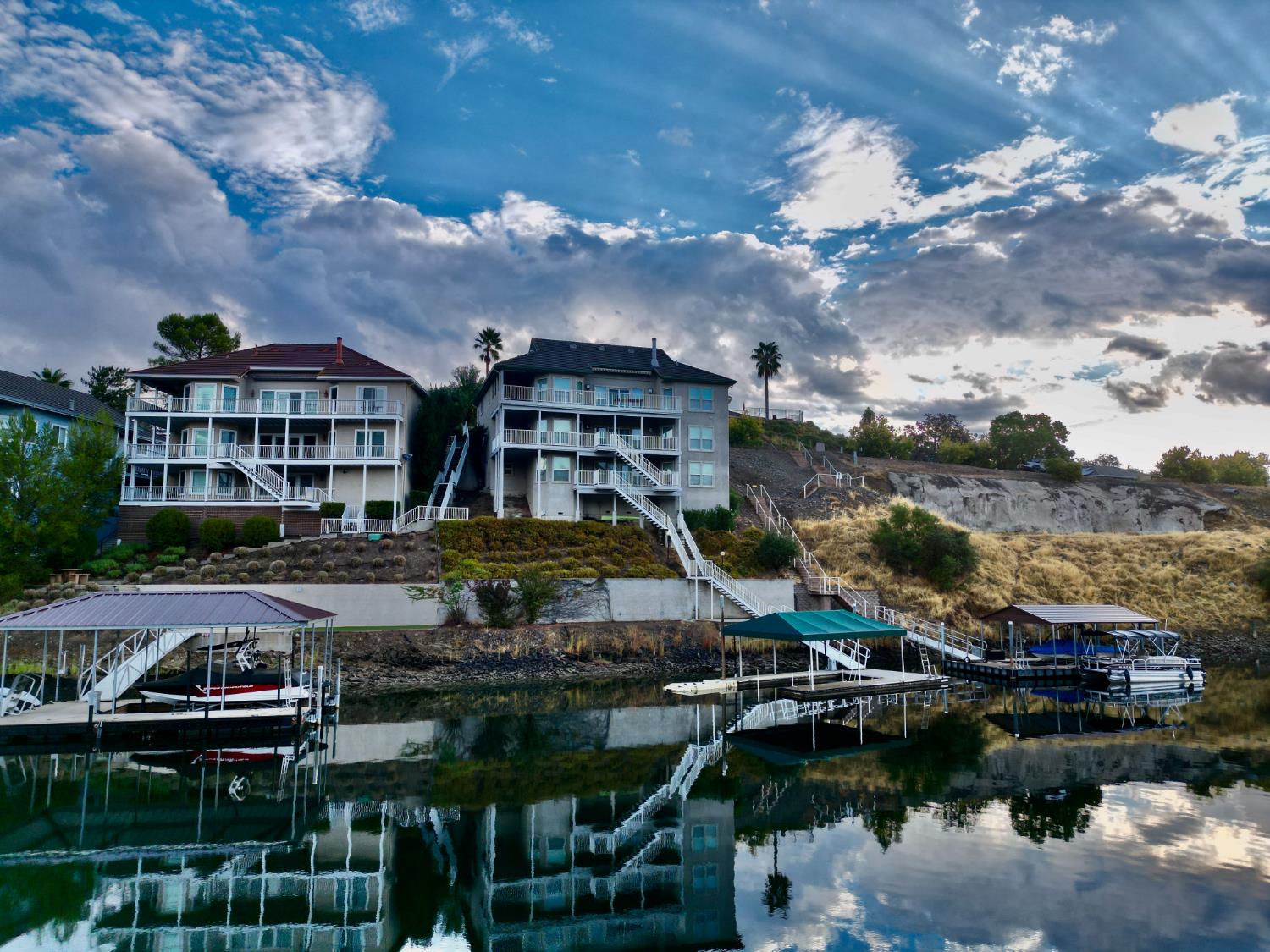 1073 Shoreline Dr, Copperopolis, CA 95228