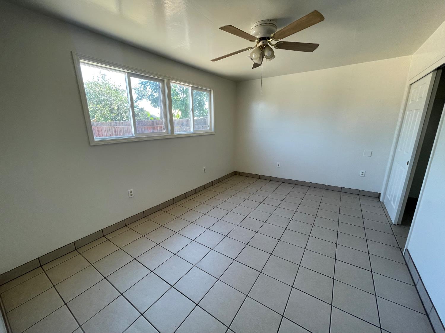703 Flower St, Turlock, CA 95380