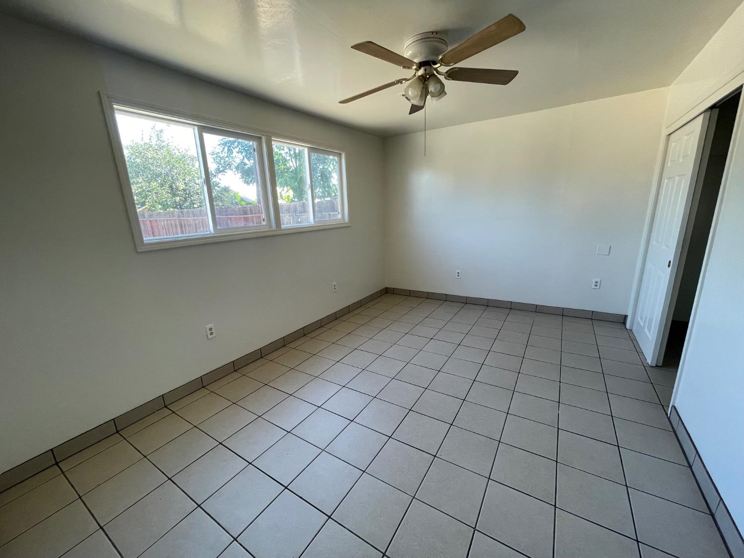 703 Flower St, Turlock, CA 95380
