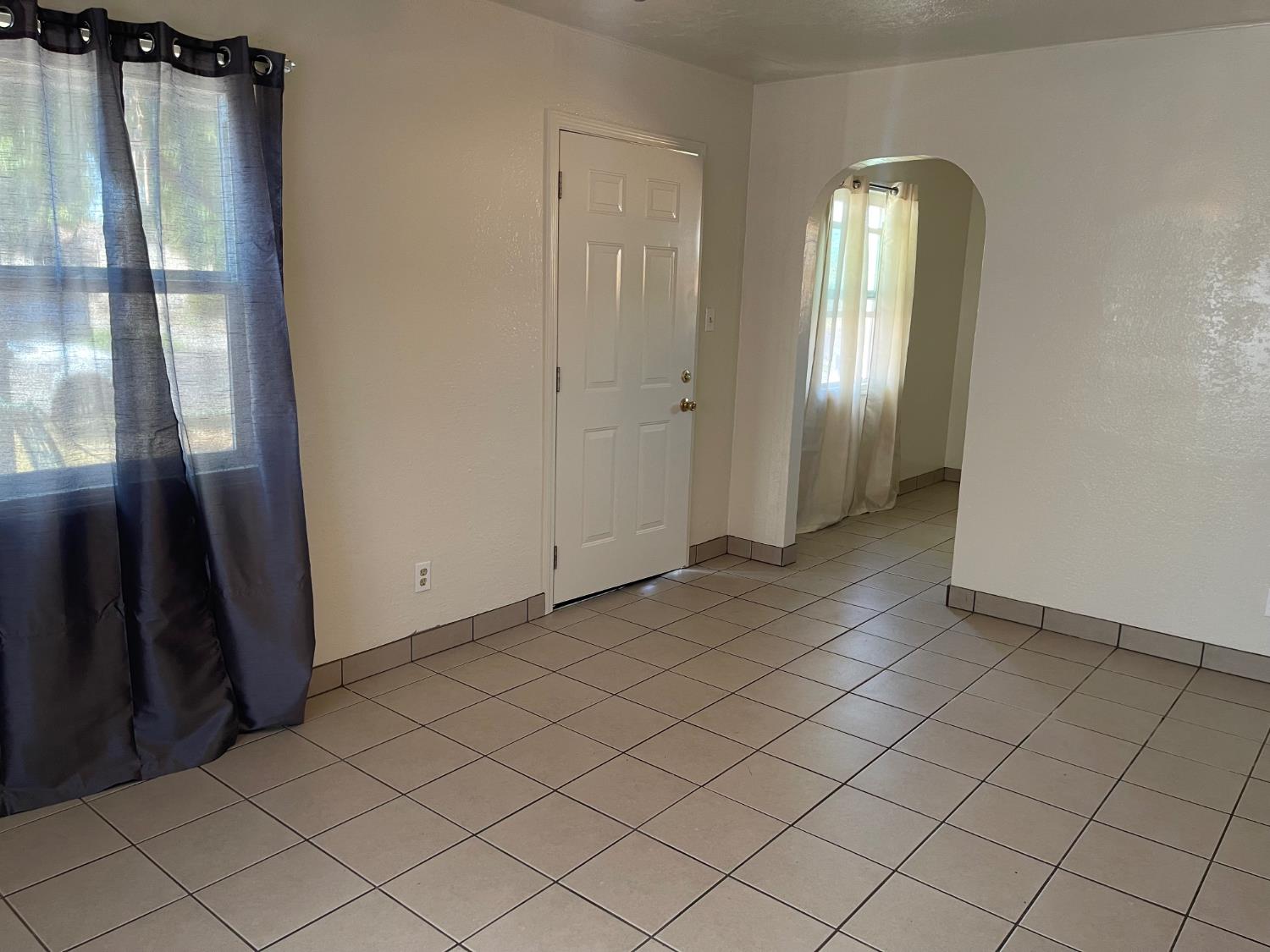 703 Flower St, Turlock, CA 95380