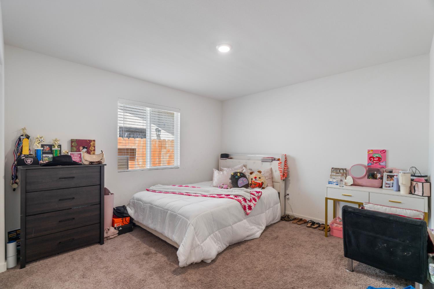 702 Dean Ct, Merced, CA 95341