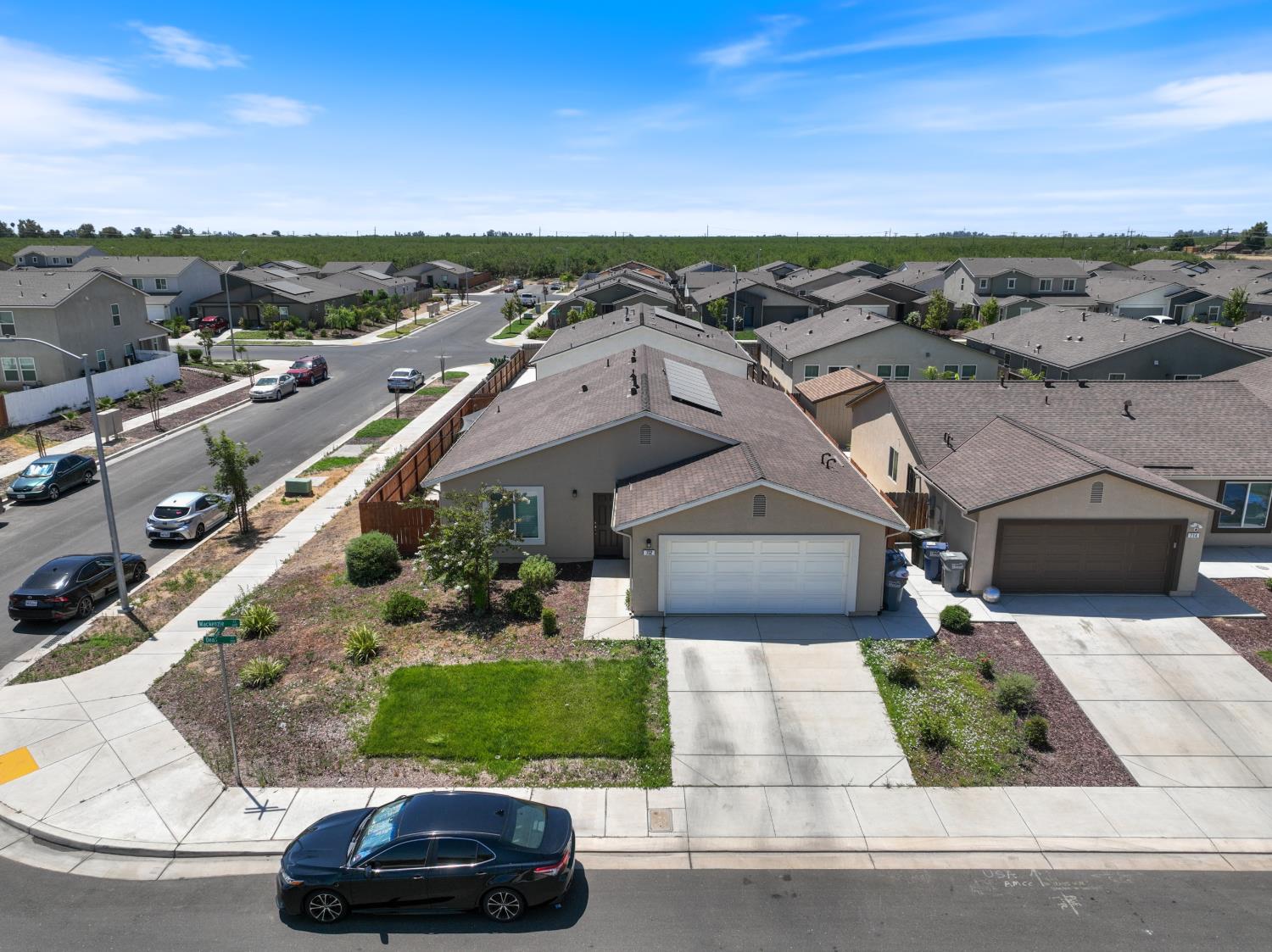 702 Dean Ct, Merced, CA 95341