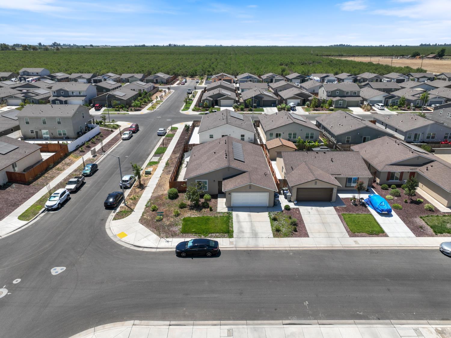 702 Dean Ct, Merced, CA 95341