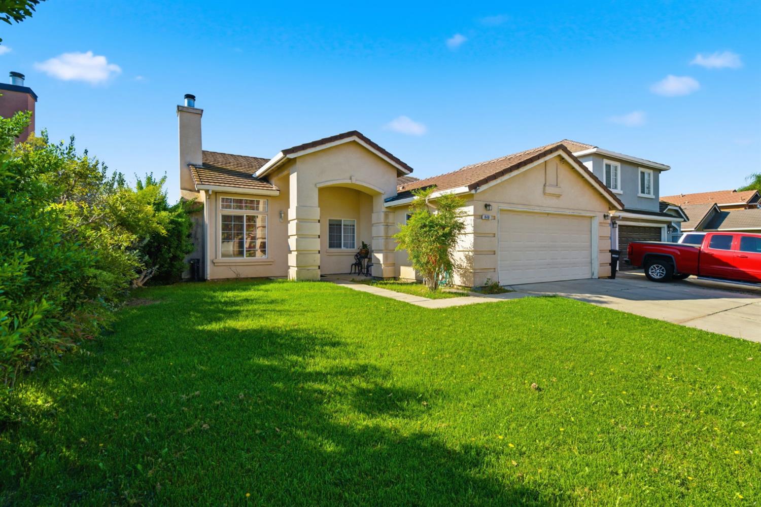 940 Allacante Dr, Ceres, CA 95307