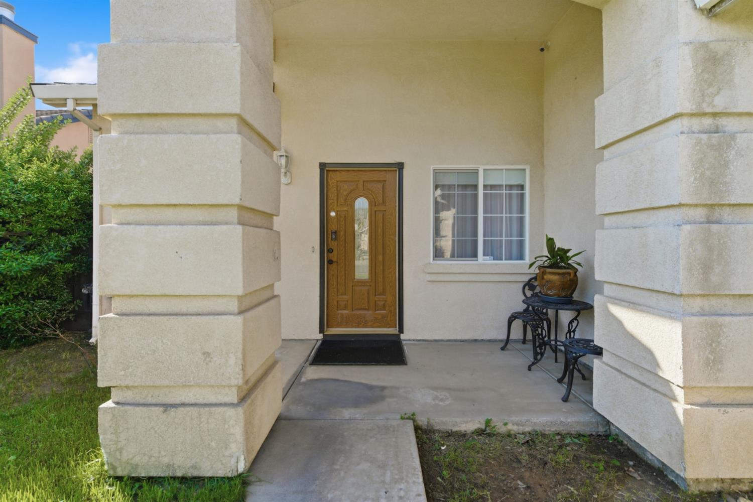940 Allacante Dr, Ceres, CA 95307