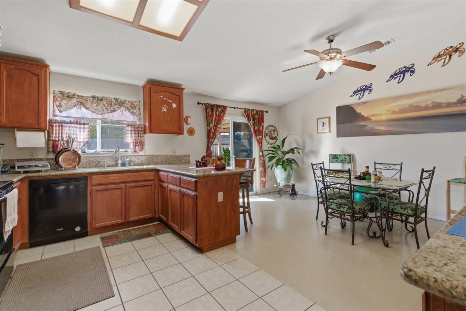 940 Allacante Dr, Ceres, CA 95307