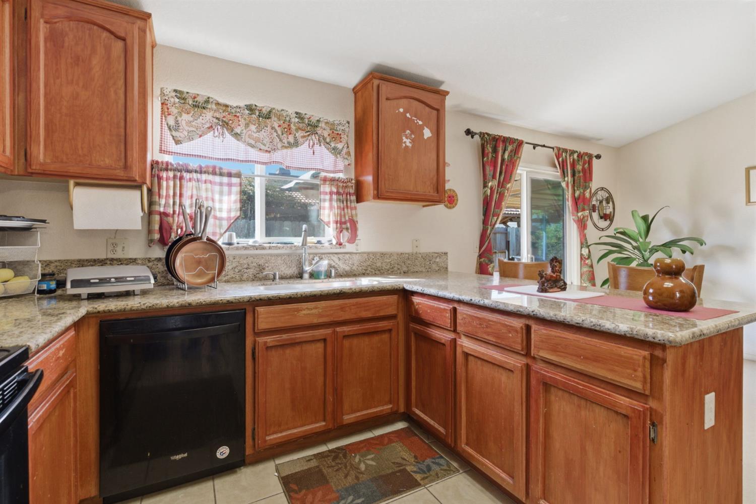 940 Allacante Dr, Ceres, CA 95307