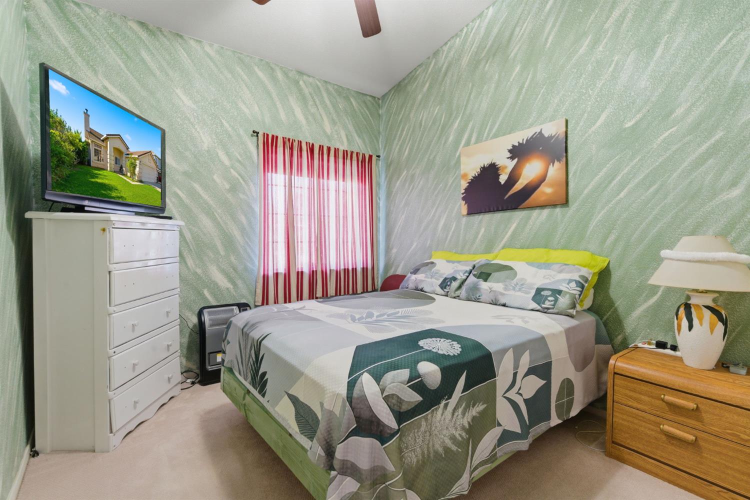 940 Allacante Dr, Ceres, CA 95307
