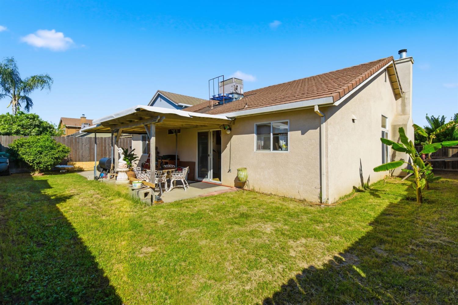 940 Allacante Dr, Ceres, CA 95307