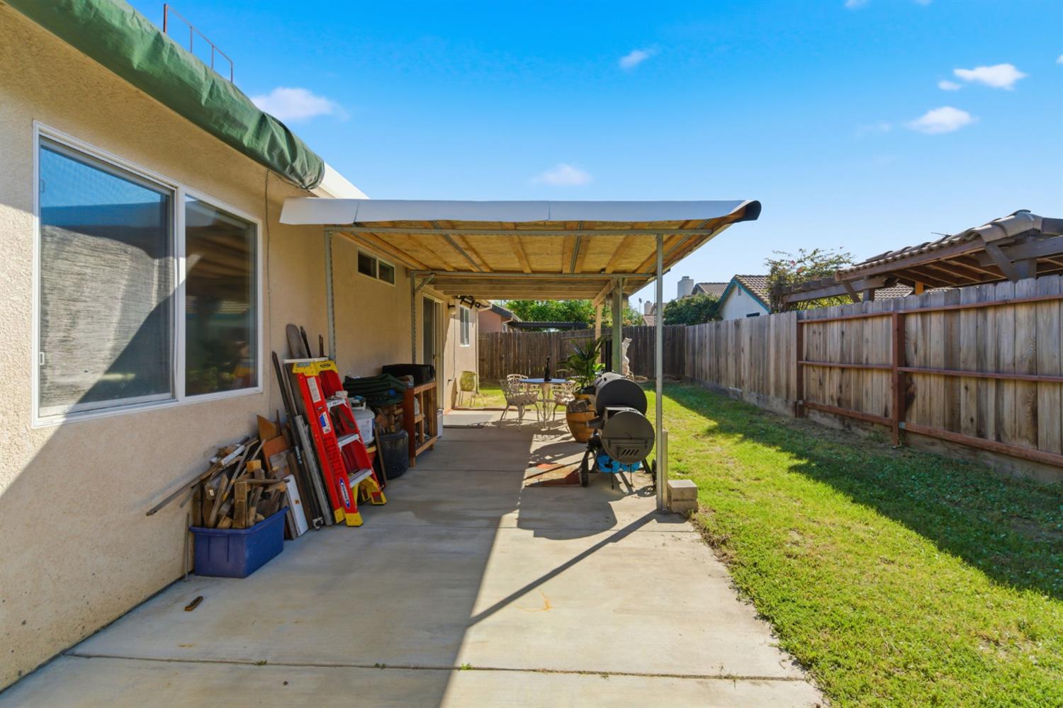 940 Allacante Dr, Ceres, CA 95307