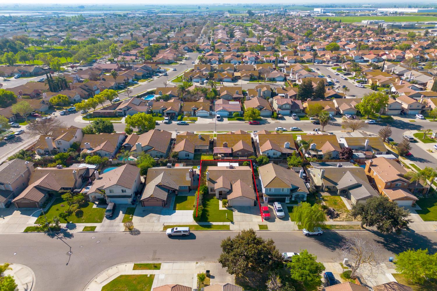940 Allacante Dr, Ceres, CA 95307