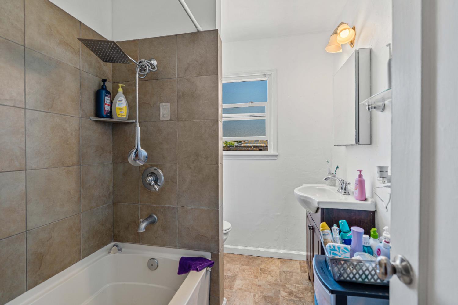149 Severin Ave, Modesto, CA 95354