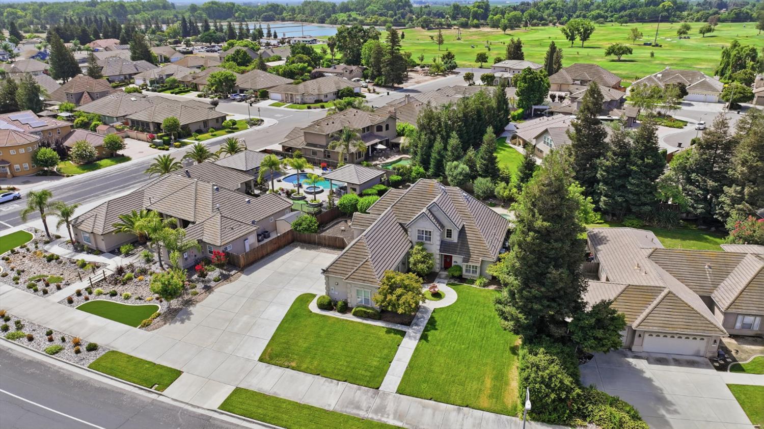 1718 Doak Blvd, Ripon, CA 95366