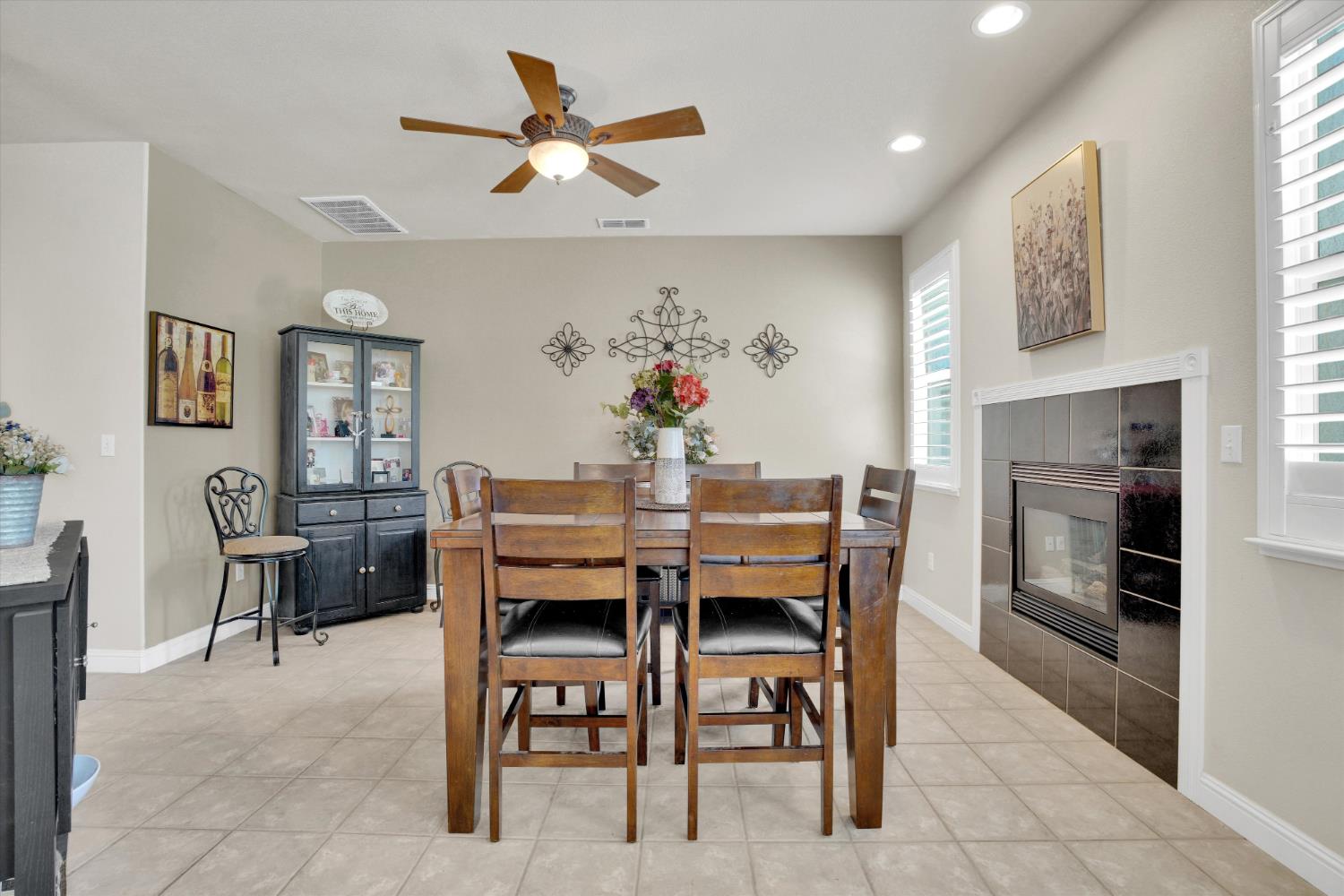 1718 Doak Blvd, Ripon, CA 95366