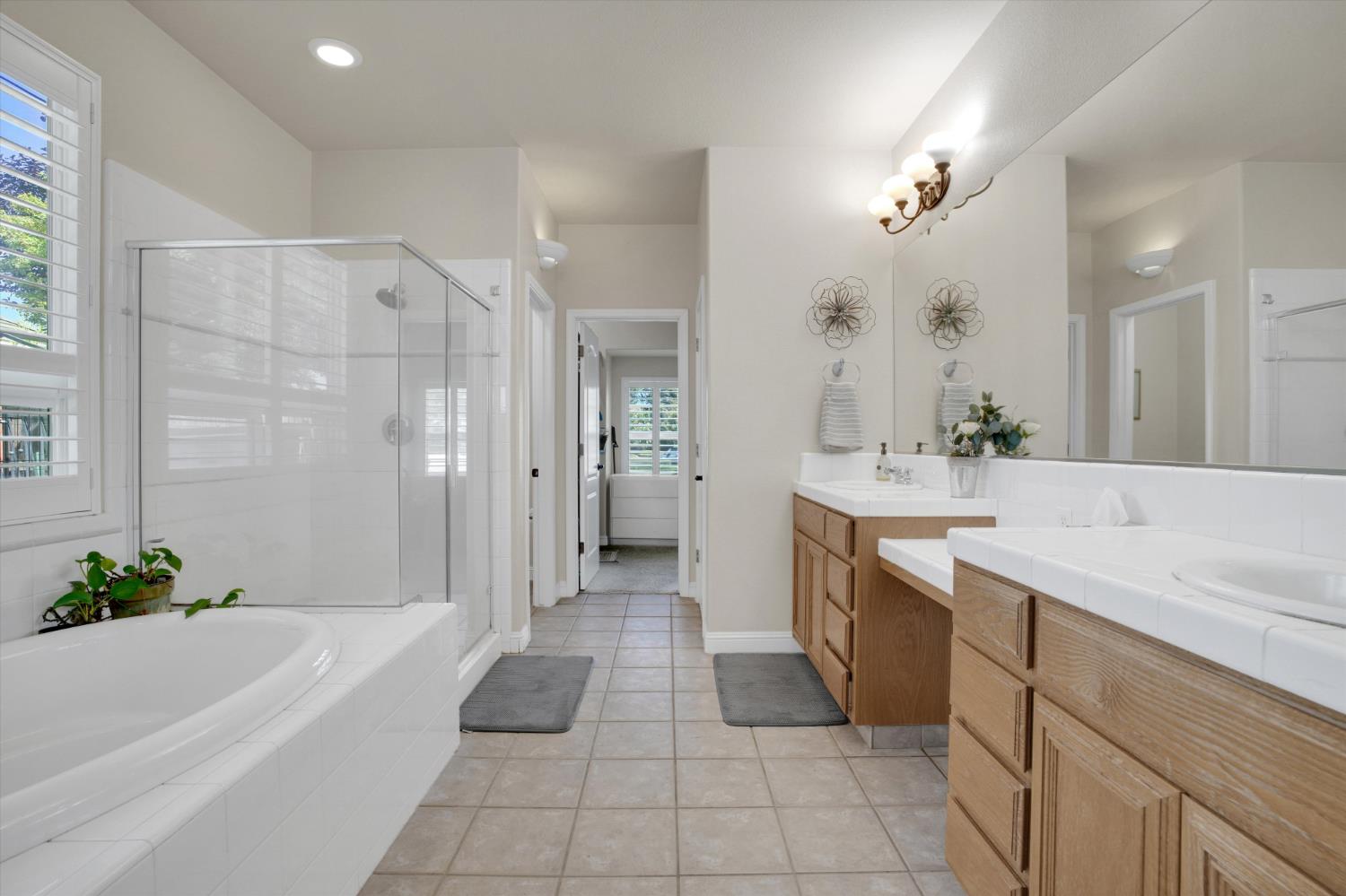 1718 Doak Blvd, Ripon, CA 95366