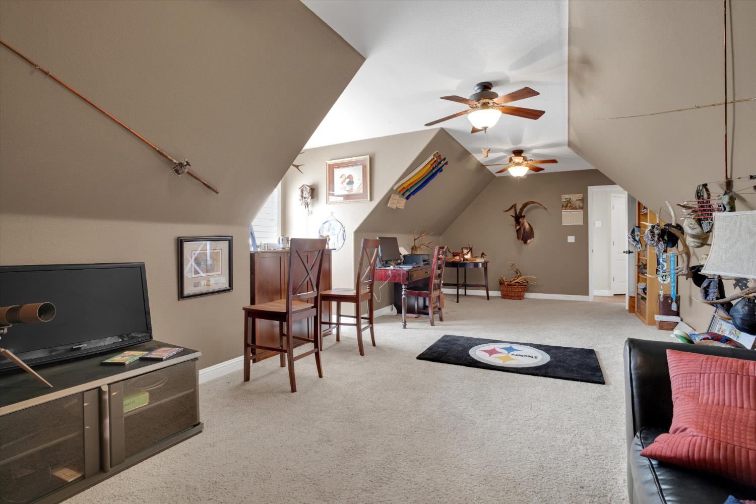 1718 Doak Blvd, Ripon, CA 95366