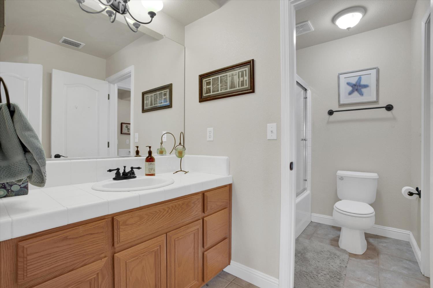 1718 Doak Blvd, Ripon, CA 95366