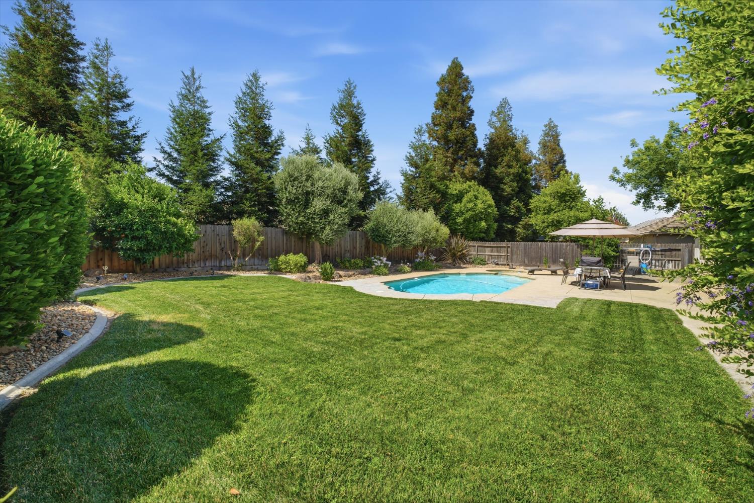 1718 Doak Blvd, Ripon, CA 95366