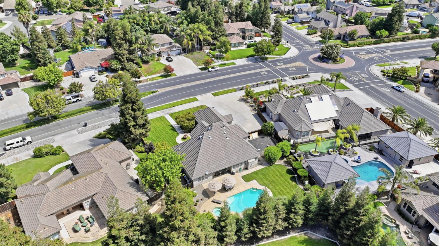 1718 Doak Blvd, Ripon, CA 95366