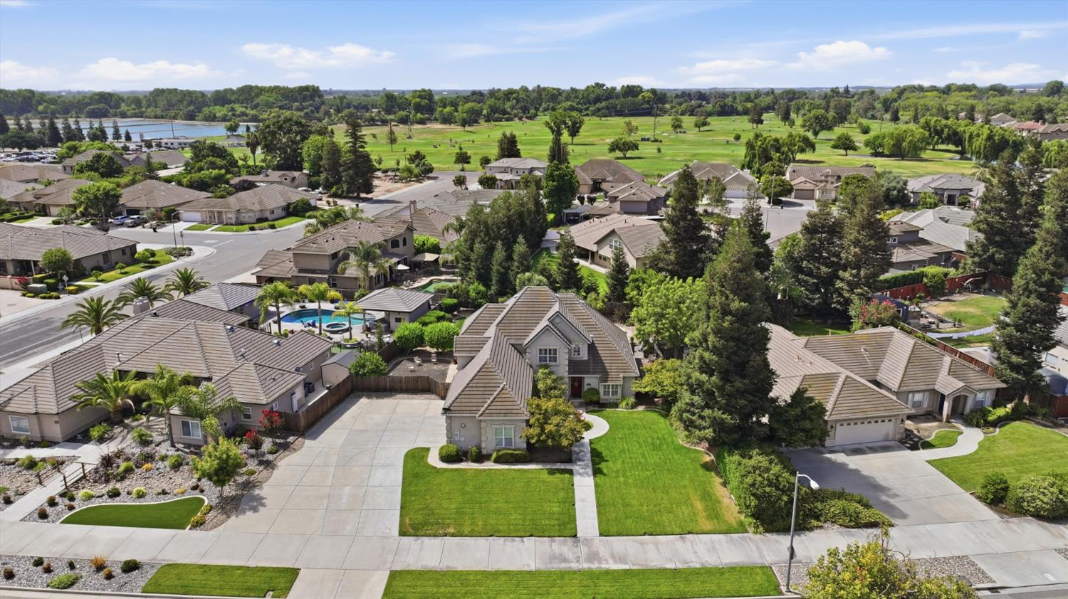 1718 Doak Blvd, Ripon, CA 95366