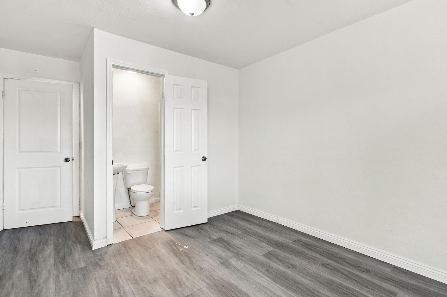 6807 N Cottage St, Winton, CA 95388