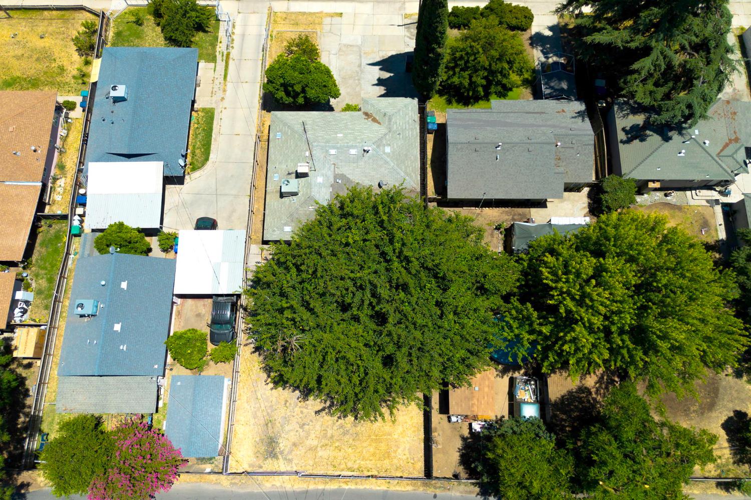 6807 N Cottage St, Winton, CA 95388