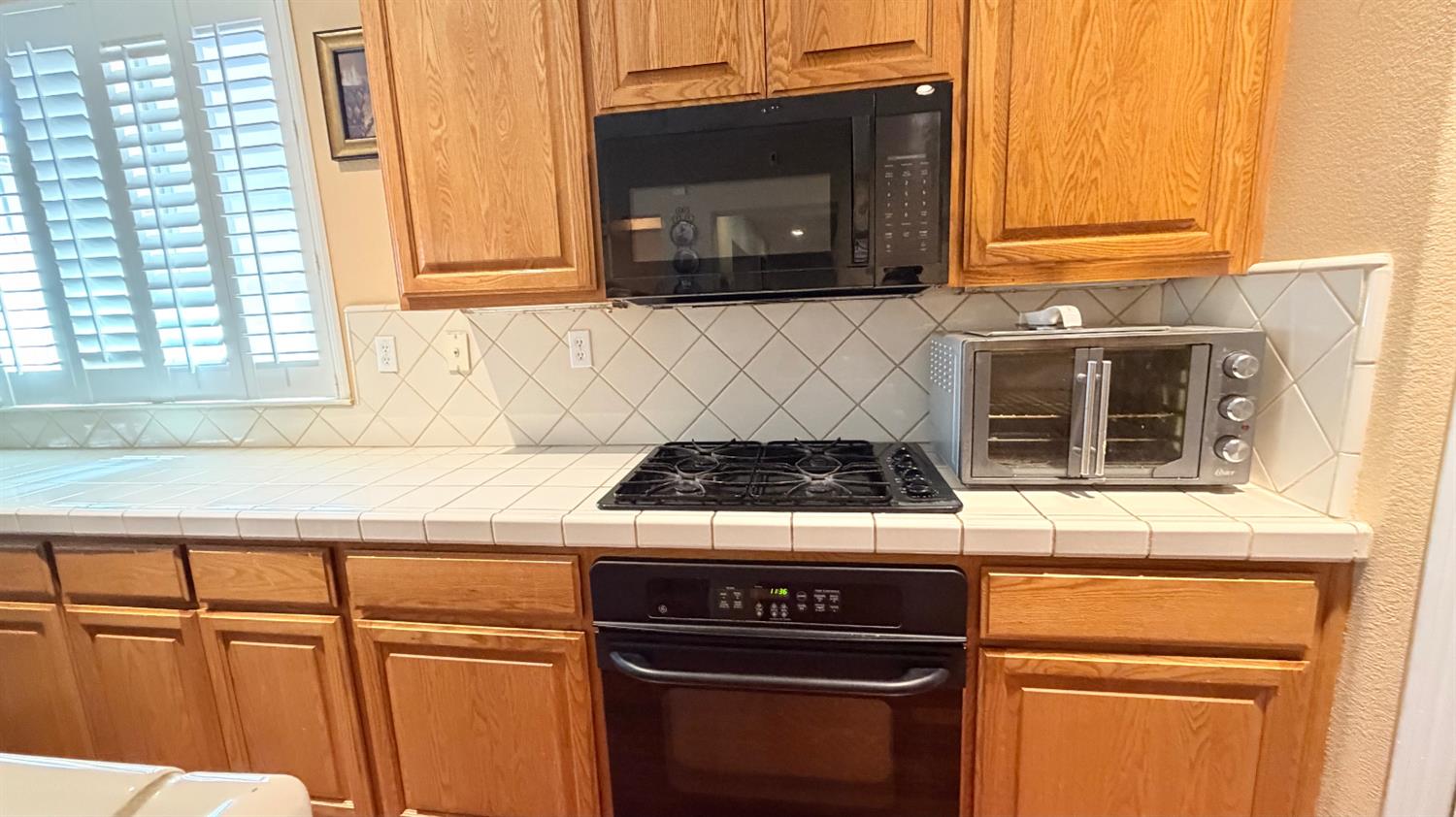 3627 Wild Oak Dr, Ceres, CA 95307