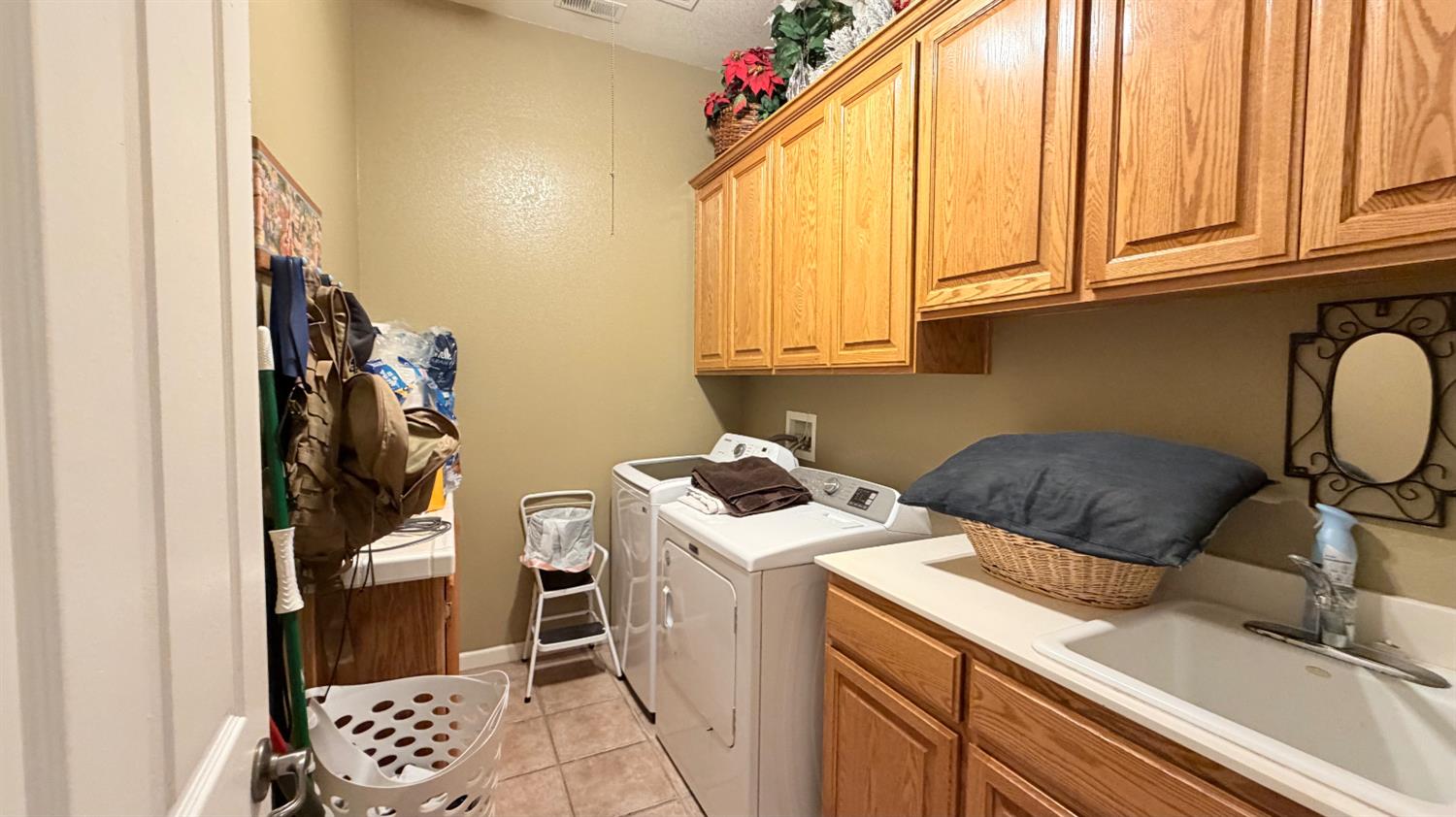 3627 Wild Oak Dr, Ceres, CA 95307